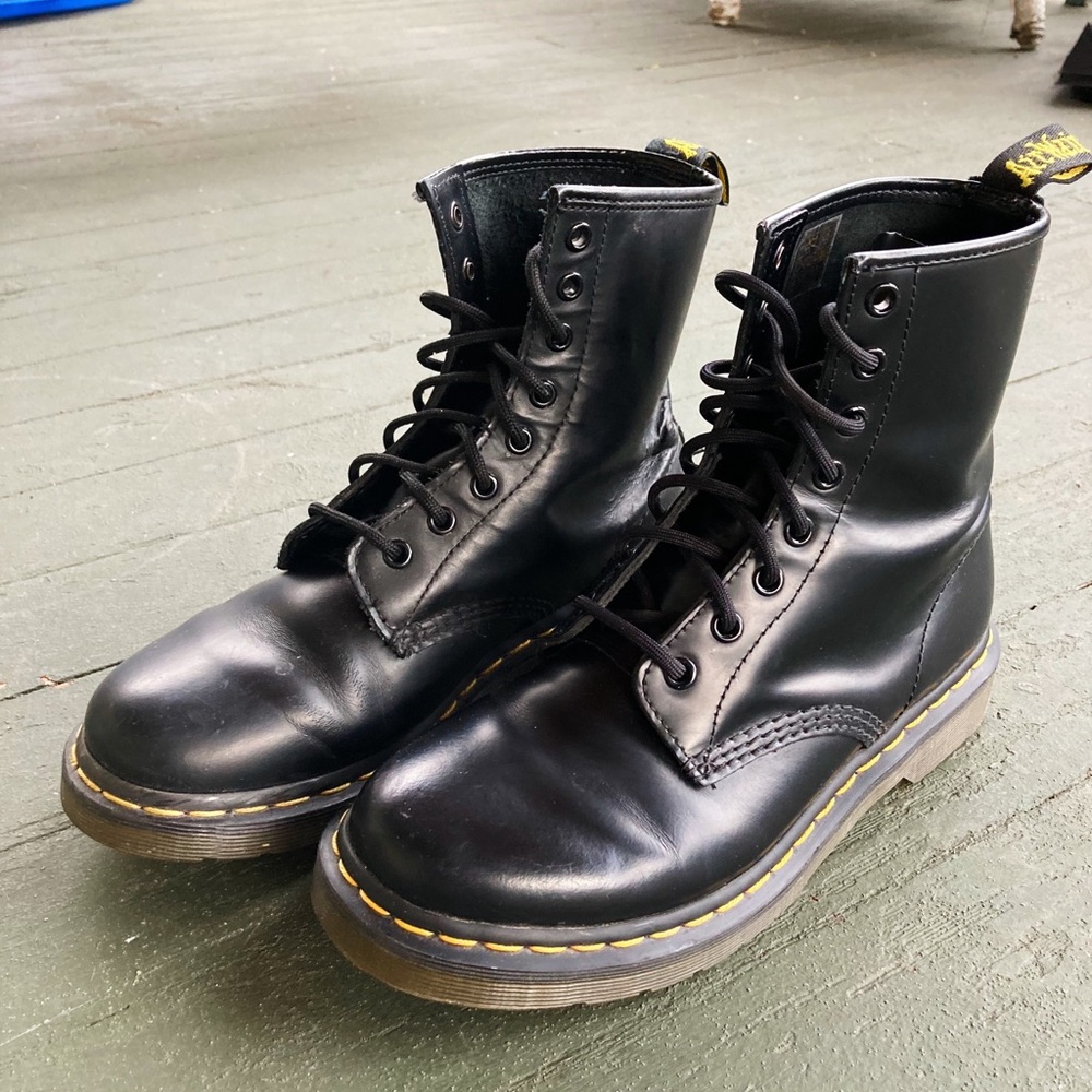 Dr. Martens 1460 Combat Boots Women size 8